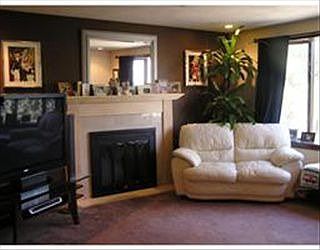 2nd image of 8 Sugarbush Ln