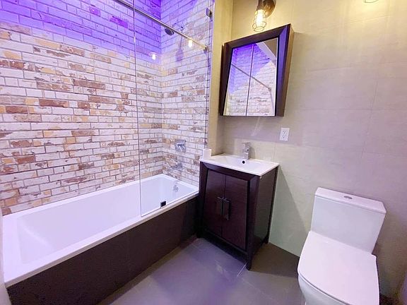 5th image of 27 Woodbine St #1L
