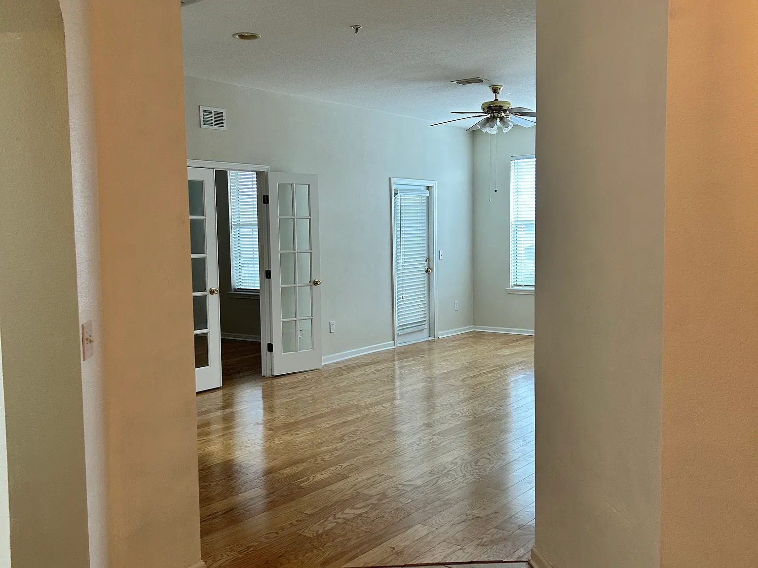 7801 Point Meadows Drive — Photo 4