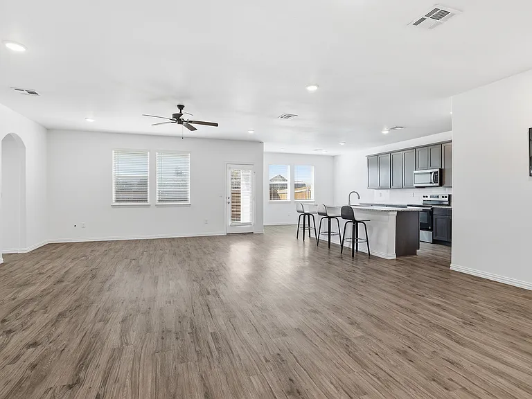 1443 Ponderosa Dr — Photo 6