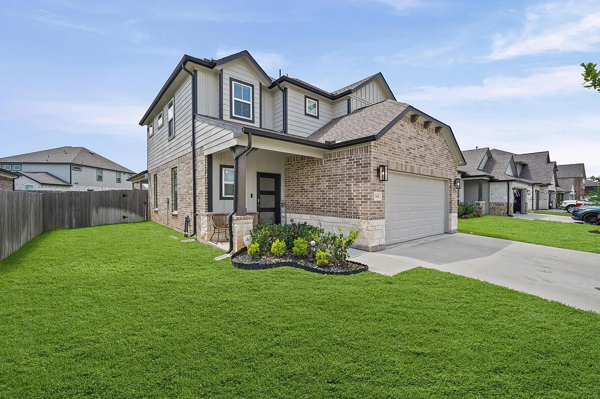 Building Photo - 144 Shining Point Dr