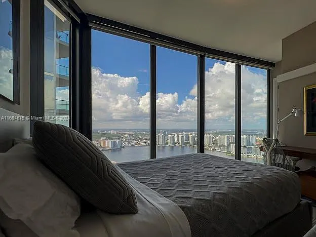 18555 Collins Ave #5203 — Photo 51
