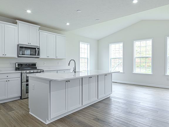 3rd image of 809 Frickwood Dr