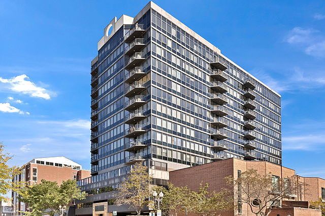 1st image of 1309 N Wells St APT 1202