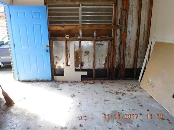 4th image of 2912 Stacie Dr