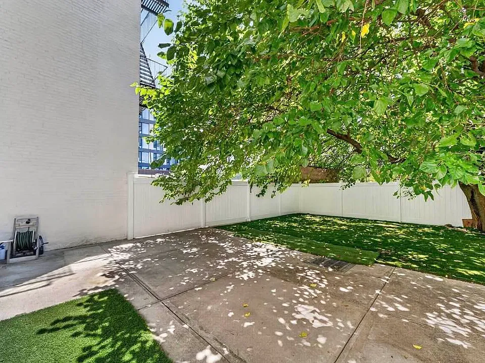 14-40 31st Ave #1R
