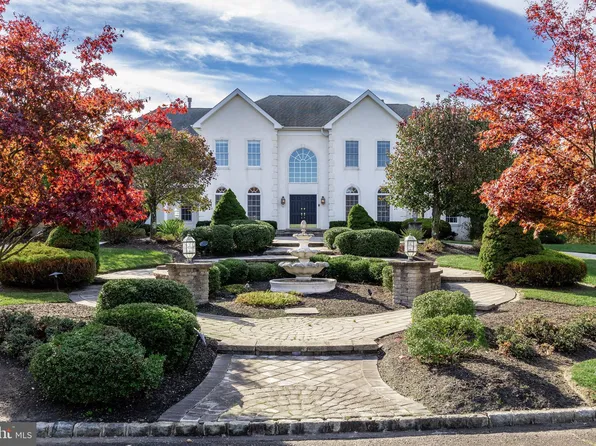 713 Bentley Ct, Moorestown, NJ 08057