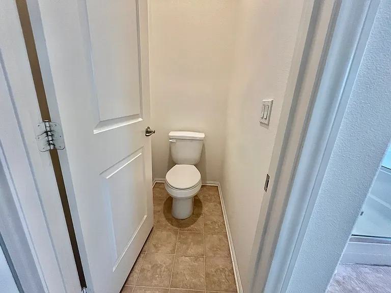 7805 Marbil Ln — Photo 21