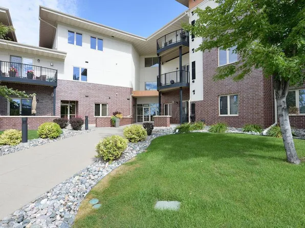 3200 11th St S Unit 307, Fargo, ND 58104