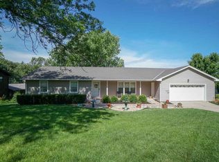1609 2nd St, Clay Center, KS 67432