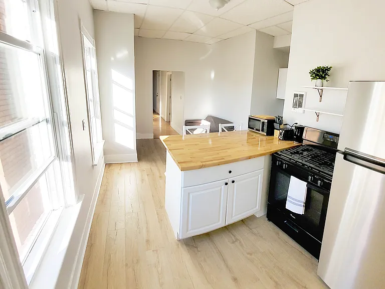 36 Beacon St #2 — Photo 6