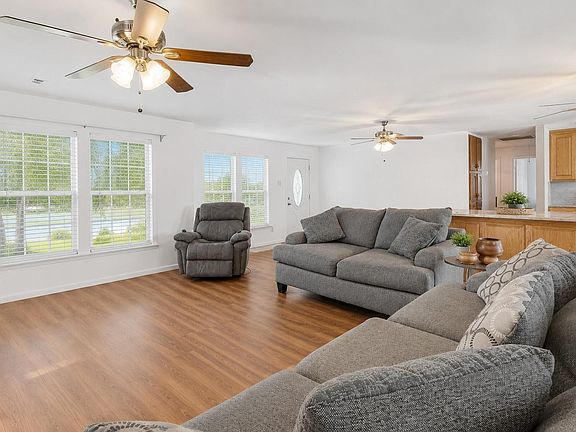 4th image of 118 Willow Oak Dr