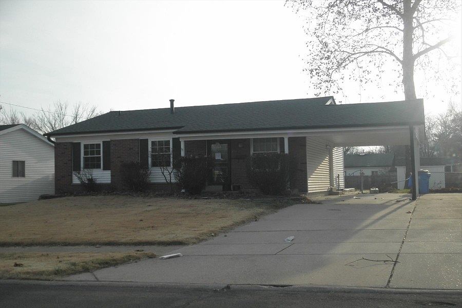 1st image of 2520 Teakwood Manor Dr