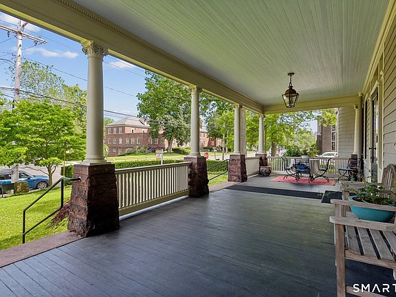 3rd image of 362 Whitney Avenue #1B