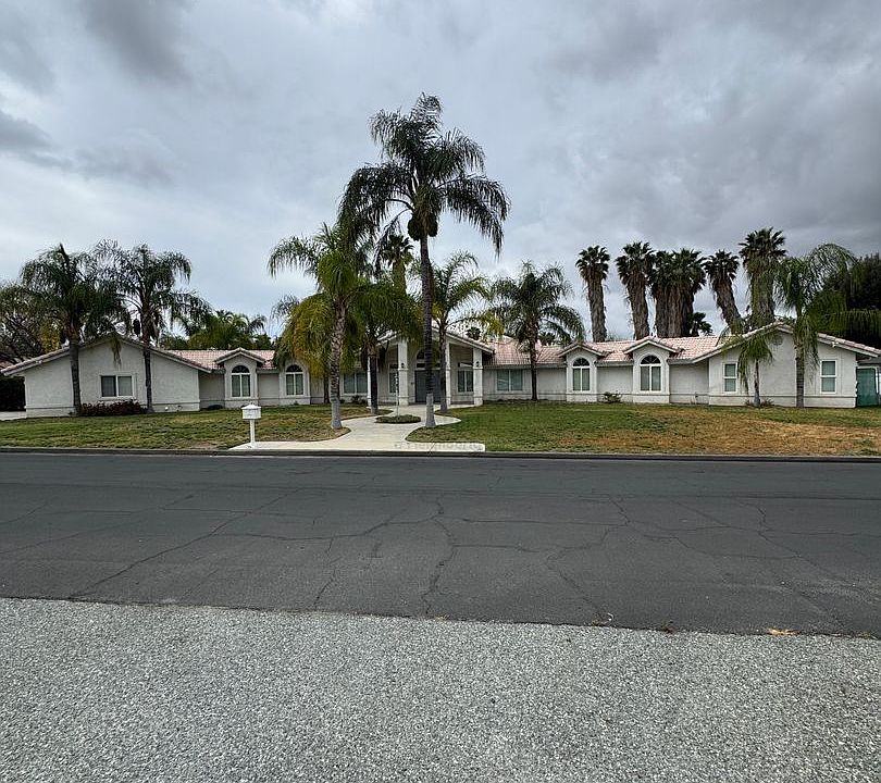 1st image of 26419 Old Agency Rd