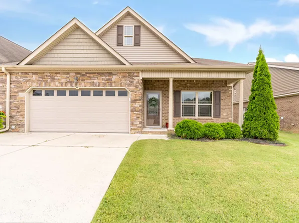 17 Southshore Dr, Fort Oglethorpe, GA 30742