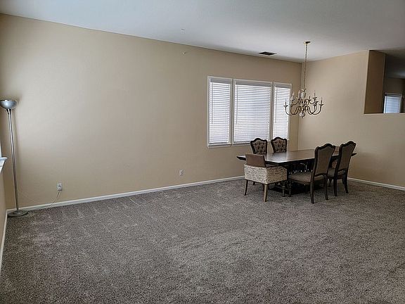 5th image of 3327 Lake Terrace Dr