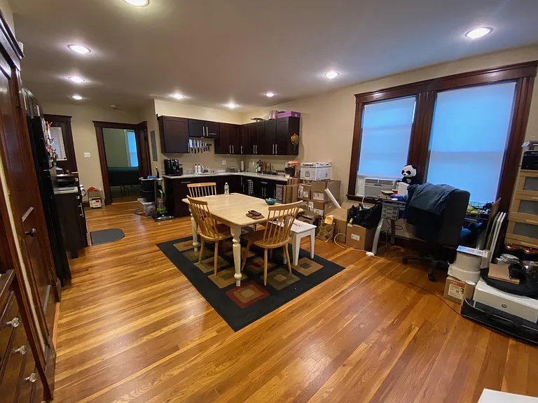 305 Belgrade Ave #3R — Photo 8