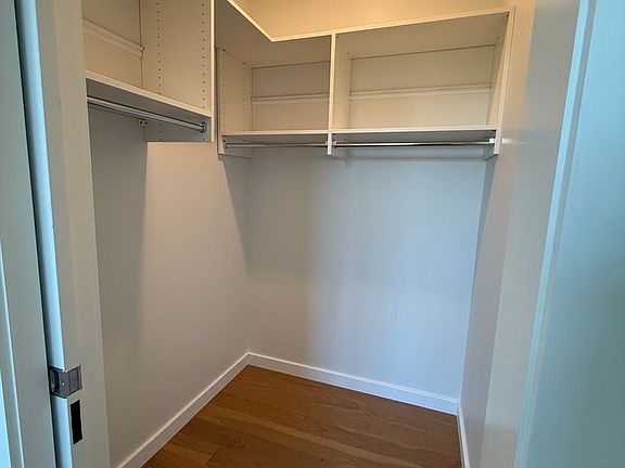3rd image of 510 Shelburne Rd #303