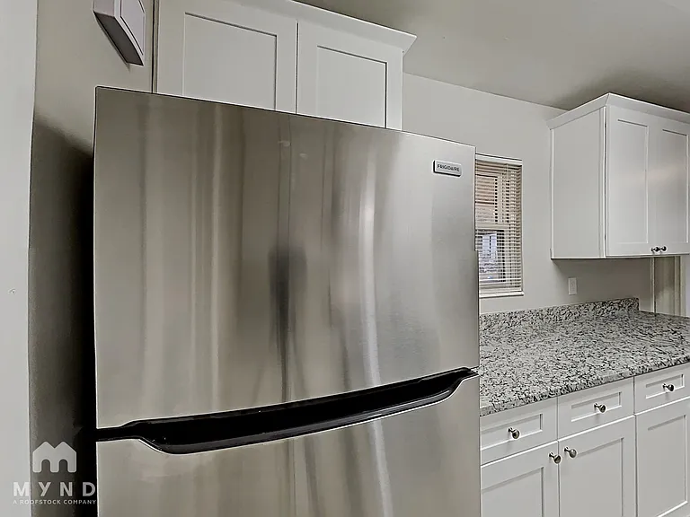 400 Lady Guinevere Way — Photo 6
