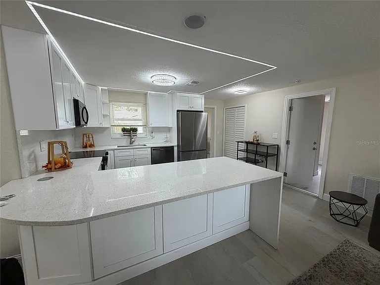 6338 Aberdeen Ave — Photo 4