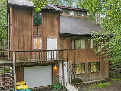 1160 Belaire Dr, East Stroudsburg, PA, 18301