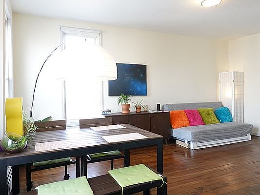 3rd image of 376 Palmetto St #3