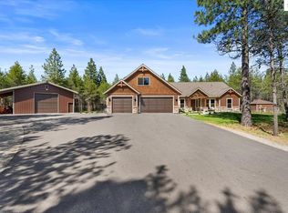 145 W Luxor Ct, Rathdrum, ID 83858