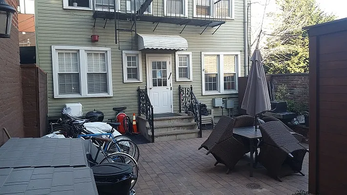 Rented by Northside Plaza Inc. | media 35