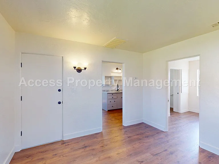 124 Walden St — Photo 3