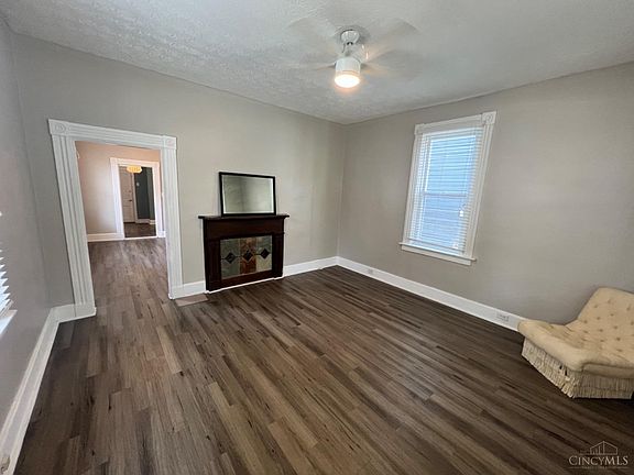 4th image of 4372 Virginia Ave