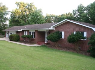 816 N Summit Dr, Rogers, AR 72756