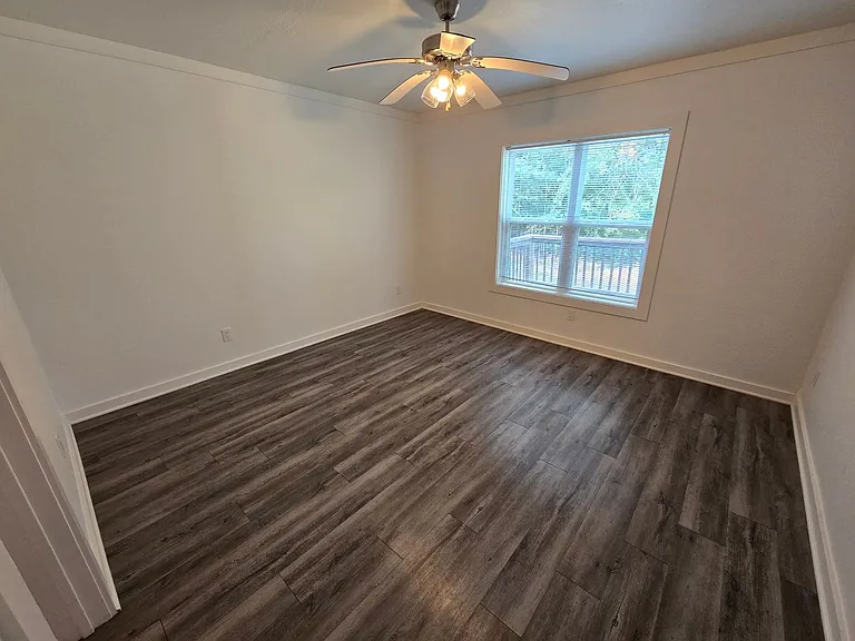 5416 Raymond Stotzer Pkwy — Photo 13