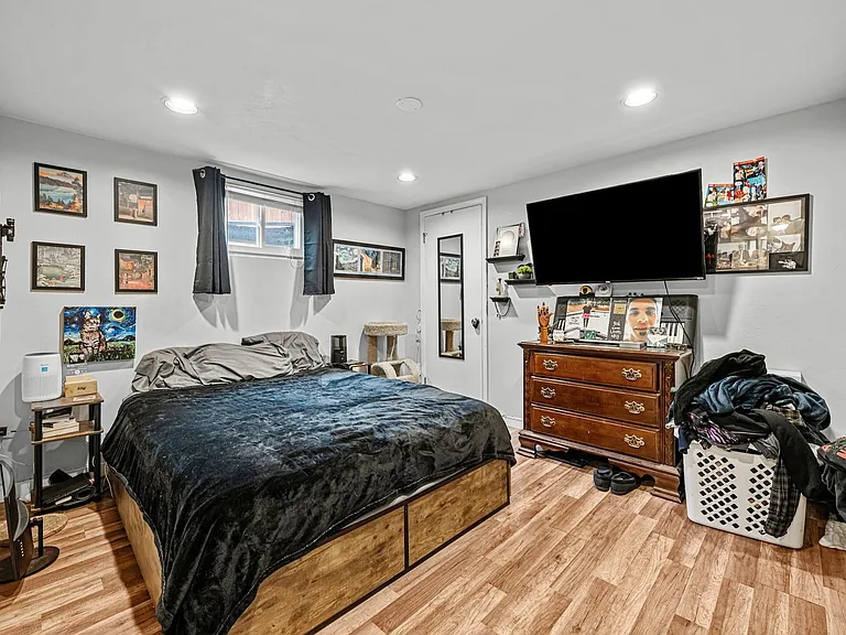 2836 N Xavier St — Photo 16