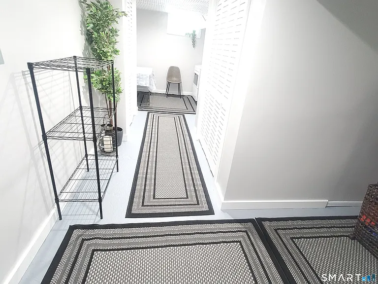 1093 Shippan Ave — Photo 19
