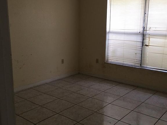 5th image of 559 Bar Dr