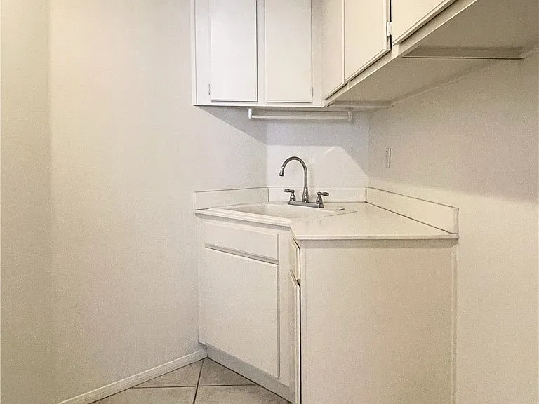 2712 Westbourne Pl — Photo 19