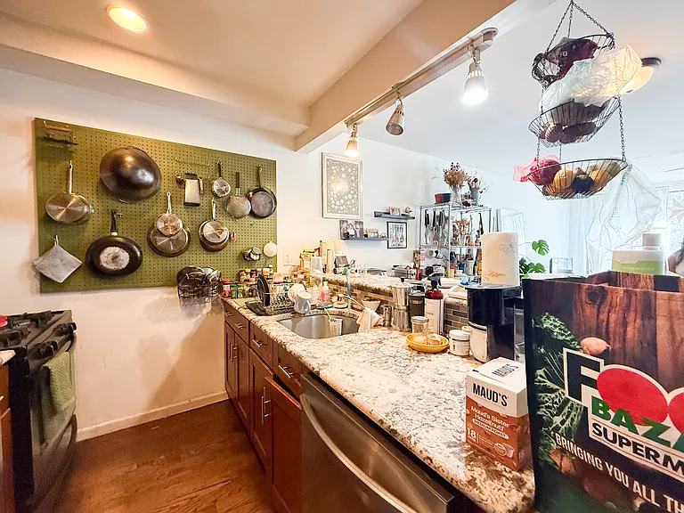 258 Tompkins Ave #2 — Photo 10