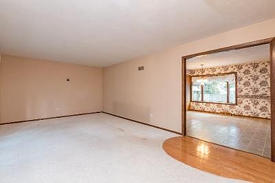 4th image of 9797 W Marguerite Ln