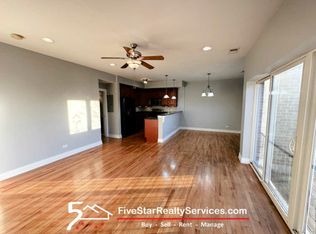 6112 W Diversey Pkwy #B3, Chicago, IL 60639