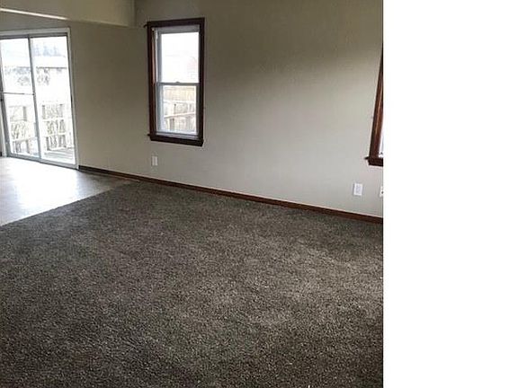 5th image of 3447 Wilson St