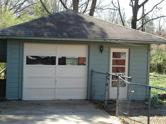 3rd image of 3227 N Waynoka Cir