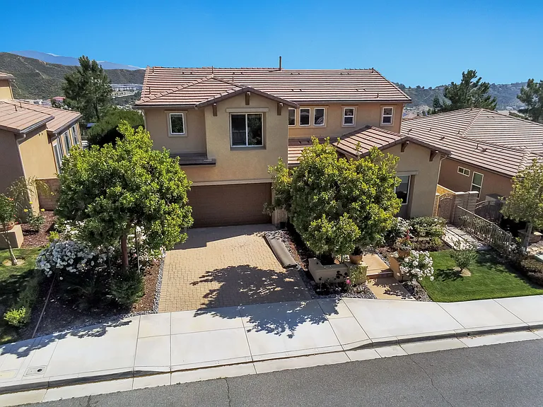 19410 Graham Ln — Photo 6