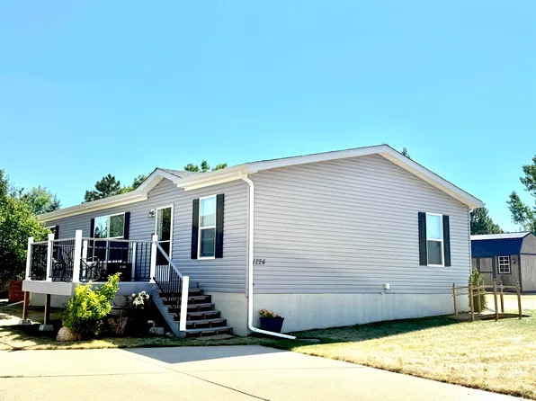 1224 Foothills Dr, Spearfish, SD 57783