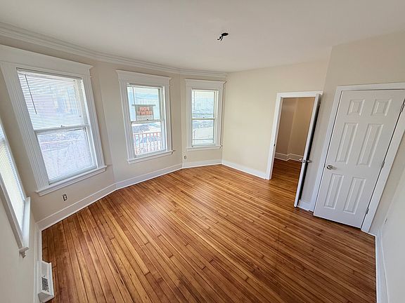 3rd image of 183-187 Calhoun Ave #1