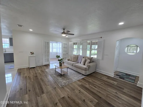 1893 E Road, Jacksonville, FL 32216