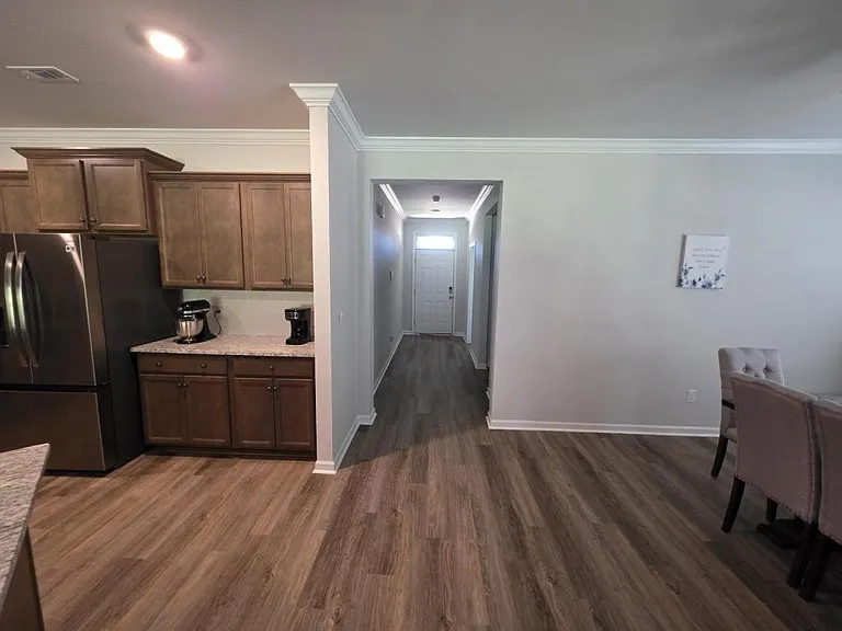 352 Castlepath Dr SW — Photo 18