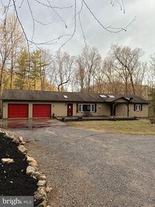 97 Okefenoke Rd, New Bloomfield, PA, 17068