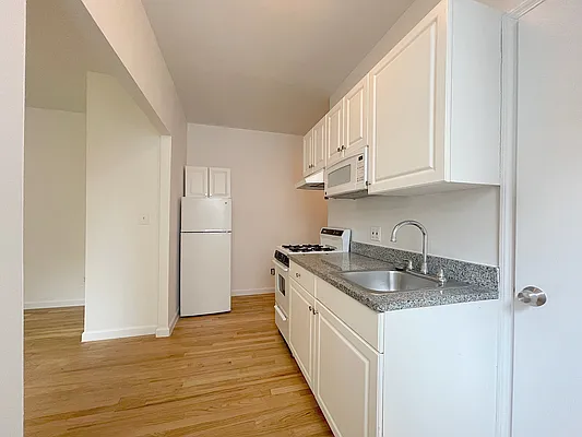 Rented by Compass | media 3