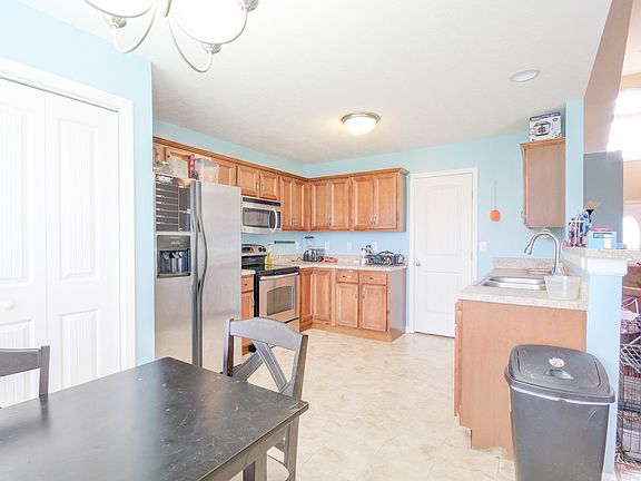3rd image of 3803 Maliki Dr